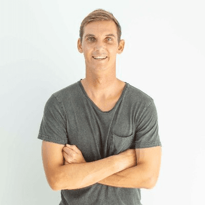 How a Plumber Bought His Way to Online Business Success