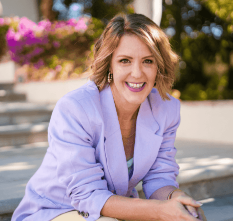 How Emily Reagan Built a $275K E-Learning Empire From Freelance Roots