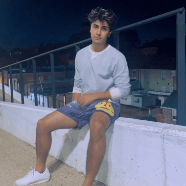 How One Dropshipper Raked In $100K in 60 Days with a Back Cracker