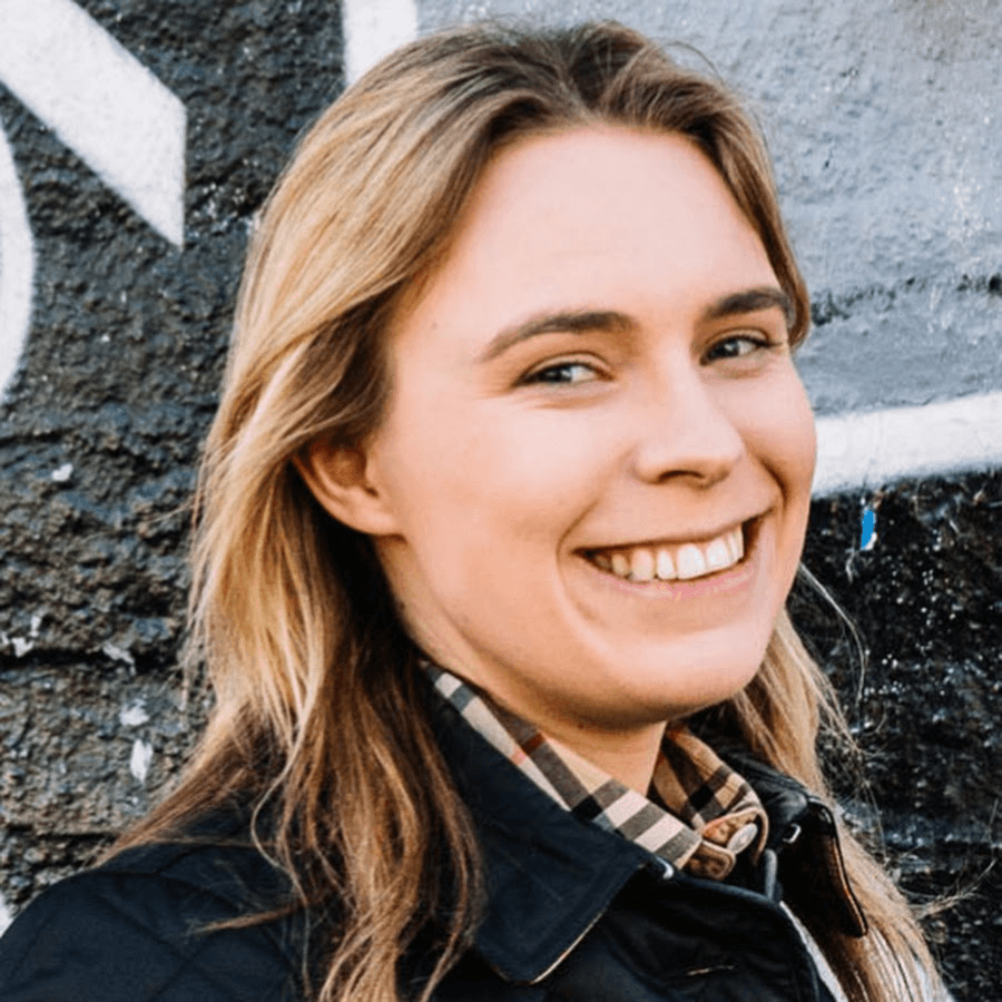 How Sarah Chrisp Earns $100+ Daily Recommending Free Apps