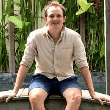 How Eddie Eastman Built a 6-Figure Business Selling Ready-Made Online Stores